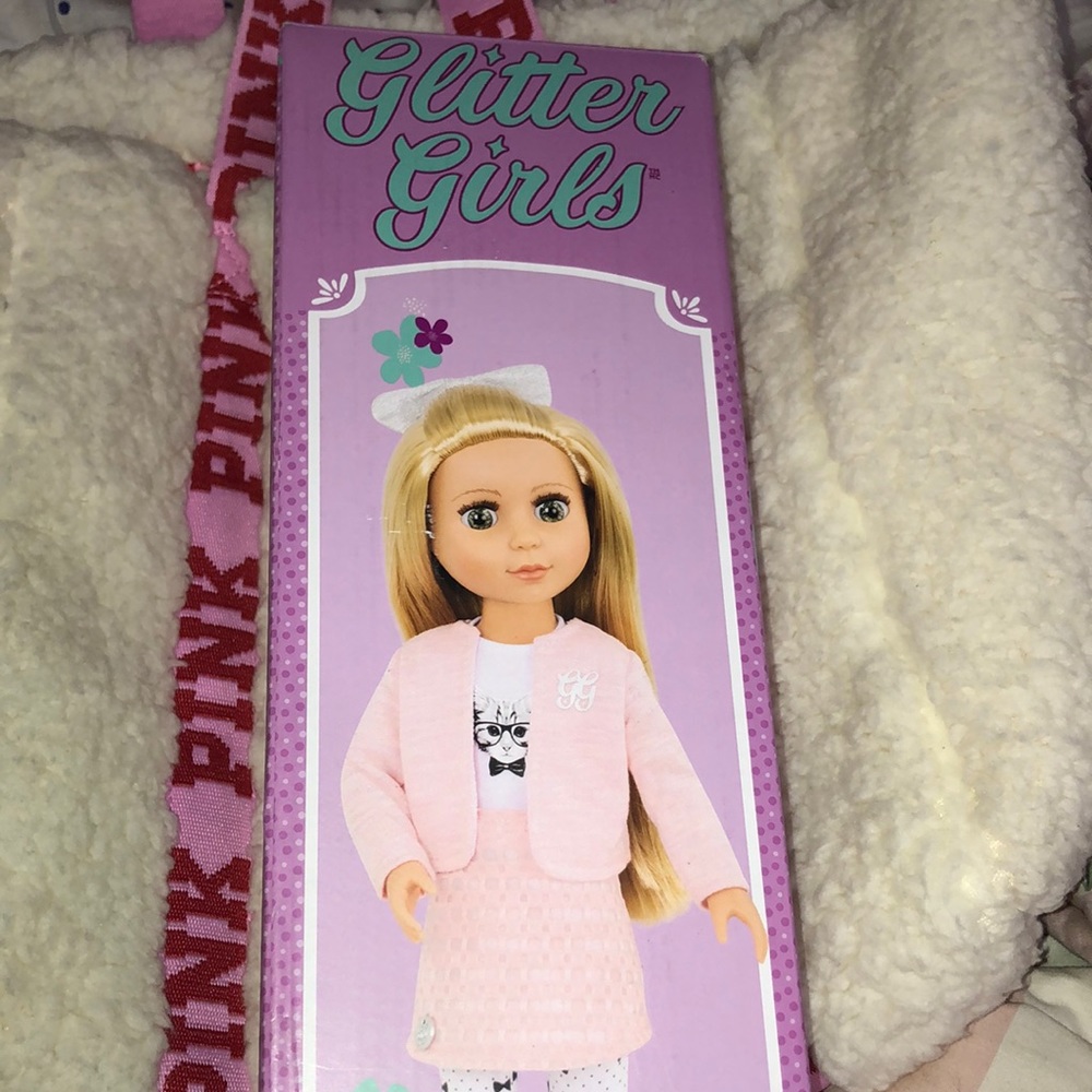 Fifer the Glitter Girls doll